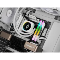 Corsair Vengeance RGB CMH32GX5M2B6000C40W, 32 GB, 2 x 16 GB, DDR5, 6000 MHz, 288-pin DIMM